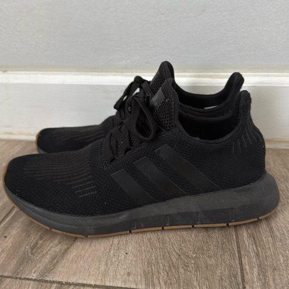 adidas Other - Adidas Mens Run 9.5